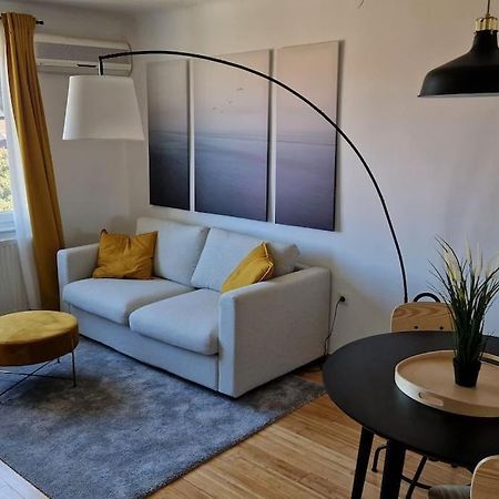 Midnight Blue Oasis - Center, Free Parking Apartment Zagreb Exterior foto